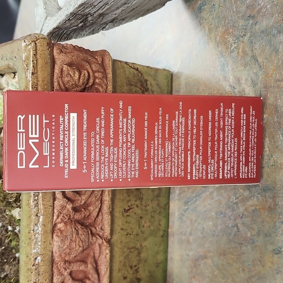 Revitalite Eyelid & Dark Circle Corrector new - Picture 4 of 4